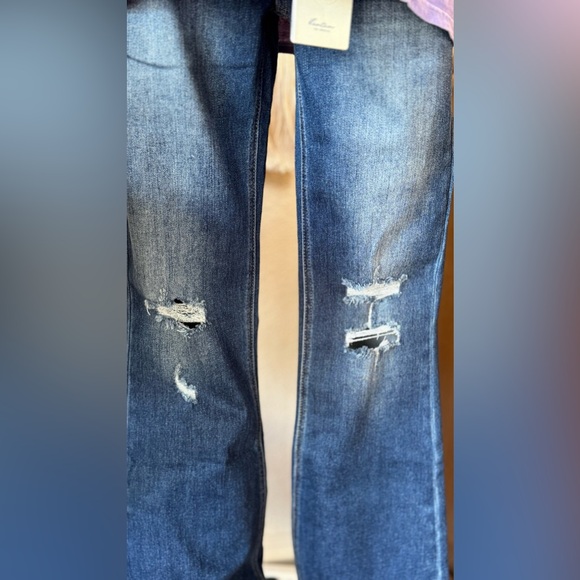 NWT Women’s 𝐾𝑎𝑛𝐶𝑎𝑛 Mid Rise Jeans - Picture 7 of 8